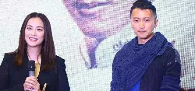 谢霆峰经纪人霍汶希近日宣布：他们要搬离香港，换新环境生活