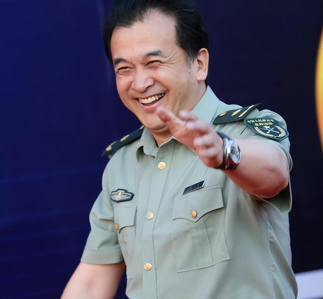 黄宏不再隐瞒，揭开当年被“免职”原因，人事调动只是幌子！