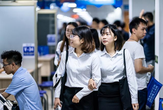 大学生|应届生参加春招爱犯的4种错误，容易成为减分项，可别弄反了