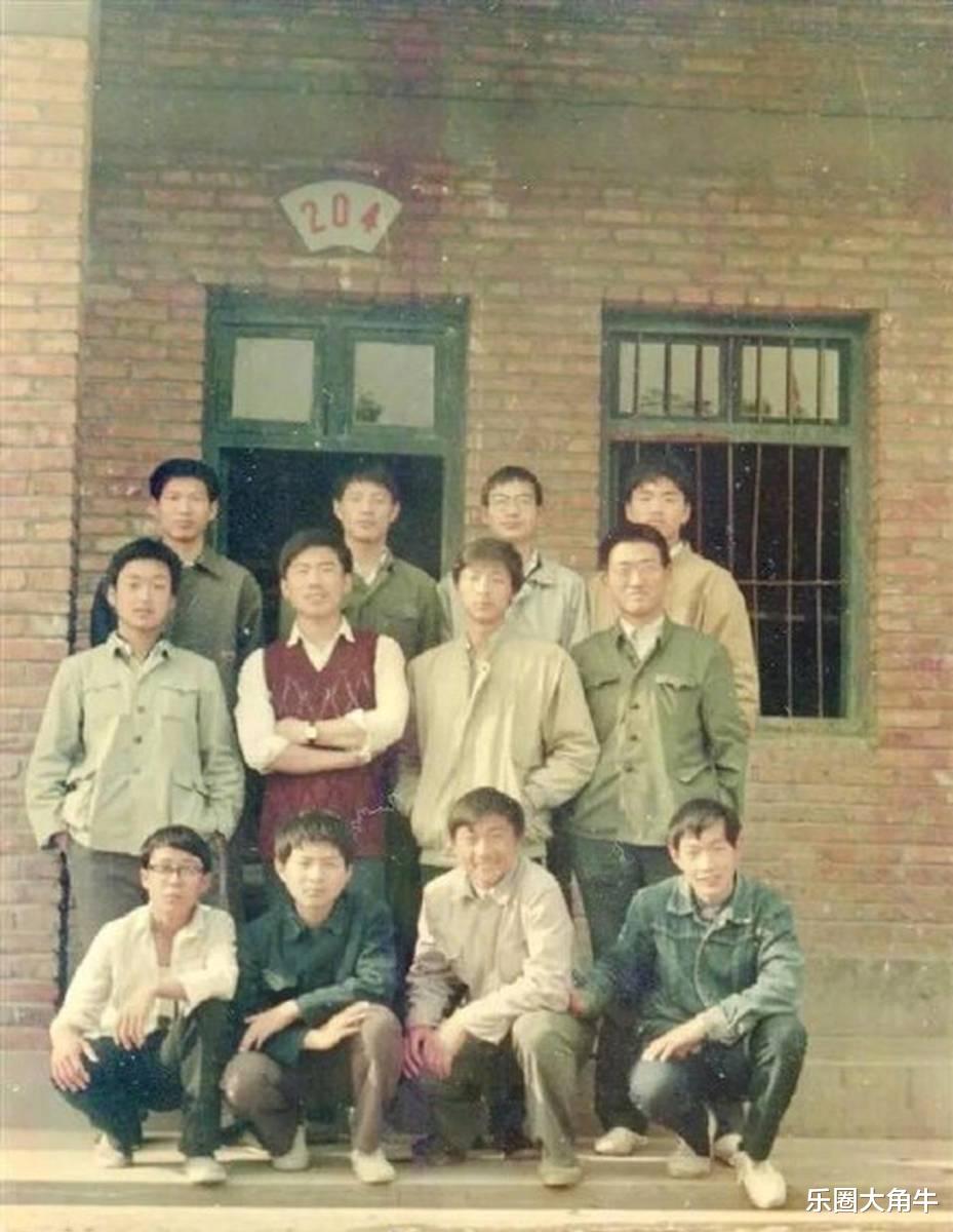 章泽天|49岁刘强东：把章泽天的女儿宠成公主，前妻生的儿子是他一生的痛