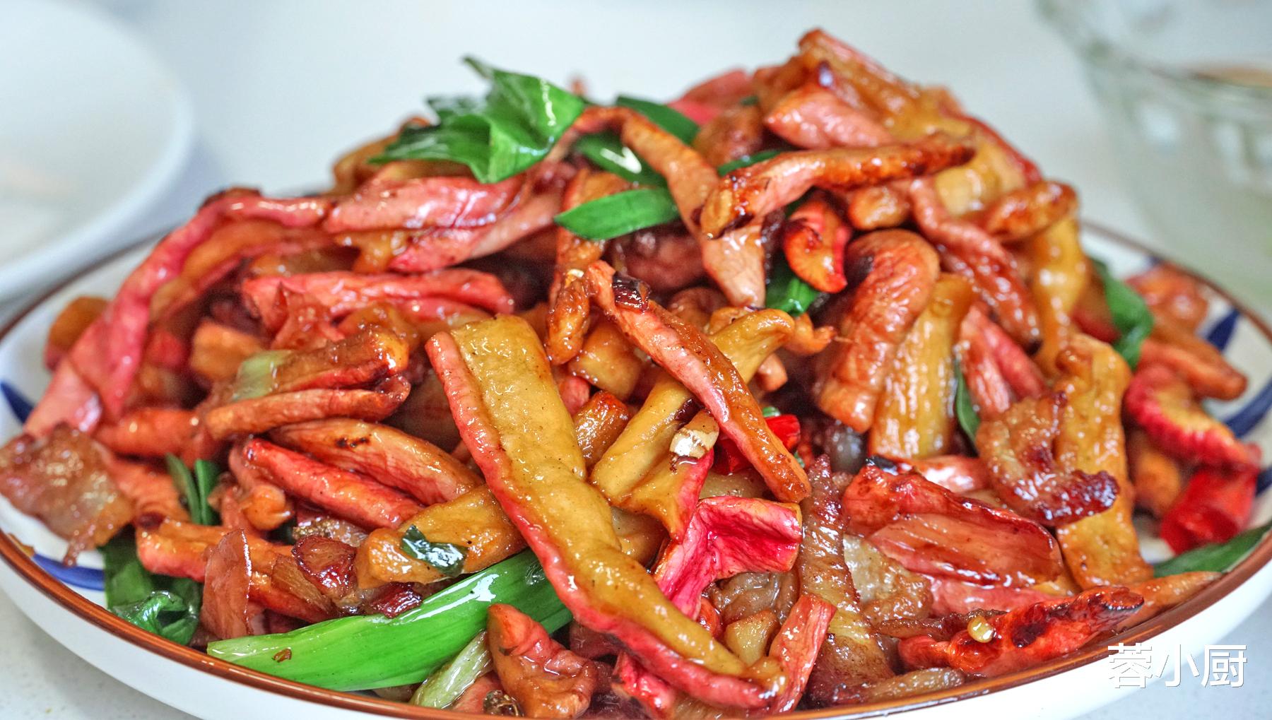 萝卜干|霜降过后，碰到此菜别手软，一次买10斤晒干储存起来，炒肉真下饭