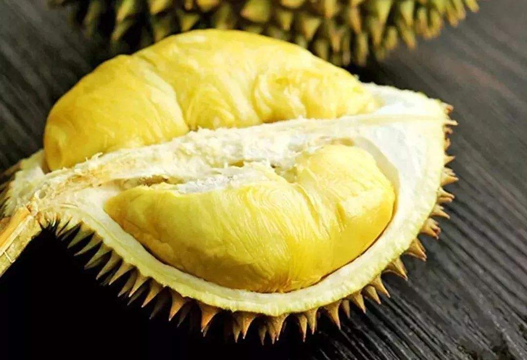 |买榴莲时，大的和小的区别大，牢记3买3不买，老板夸你是内行