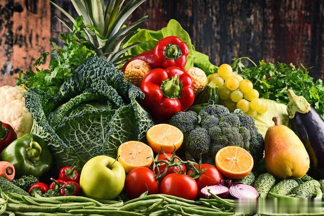 如何计算自己吃的食物热量是多少？教你一个方法，照着算就可以！