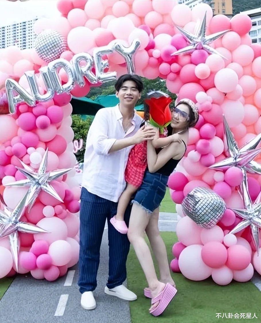 看了奚梦瑶子女和何超盈女儿近照，才知道改善基因多重要