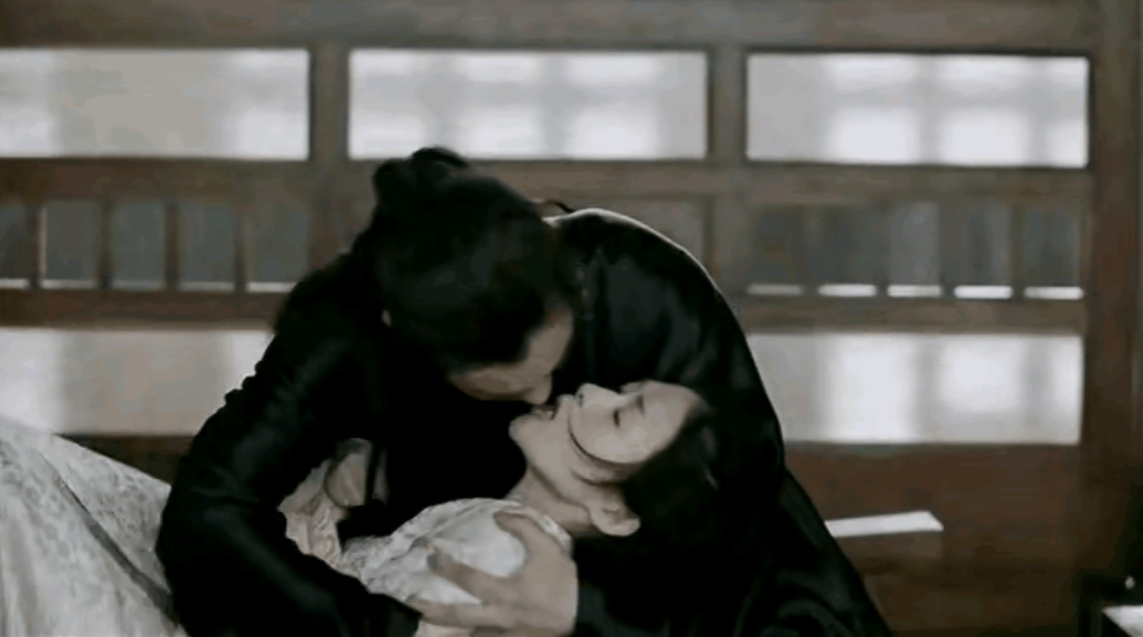 周一围还没亲,章子怡就提前张开了嘴!网友:这么迫不及待?