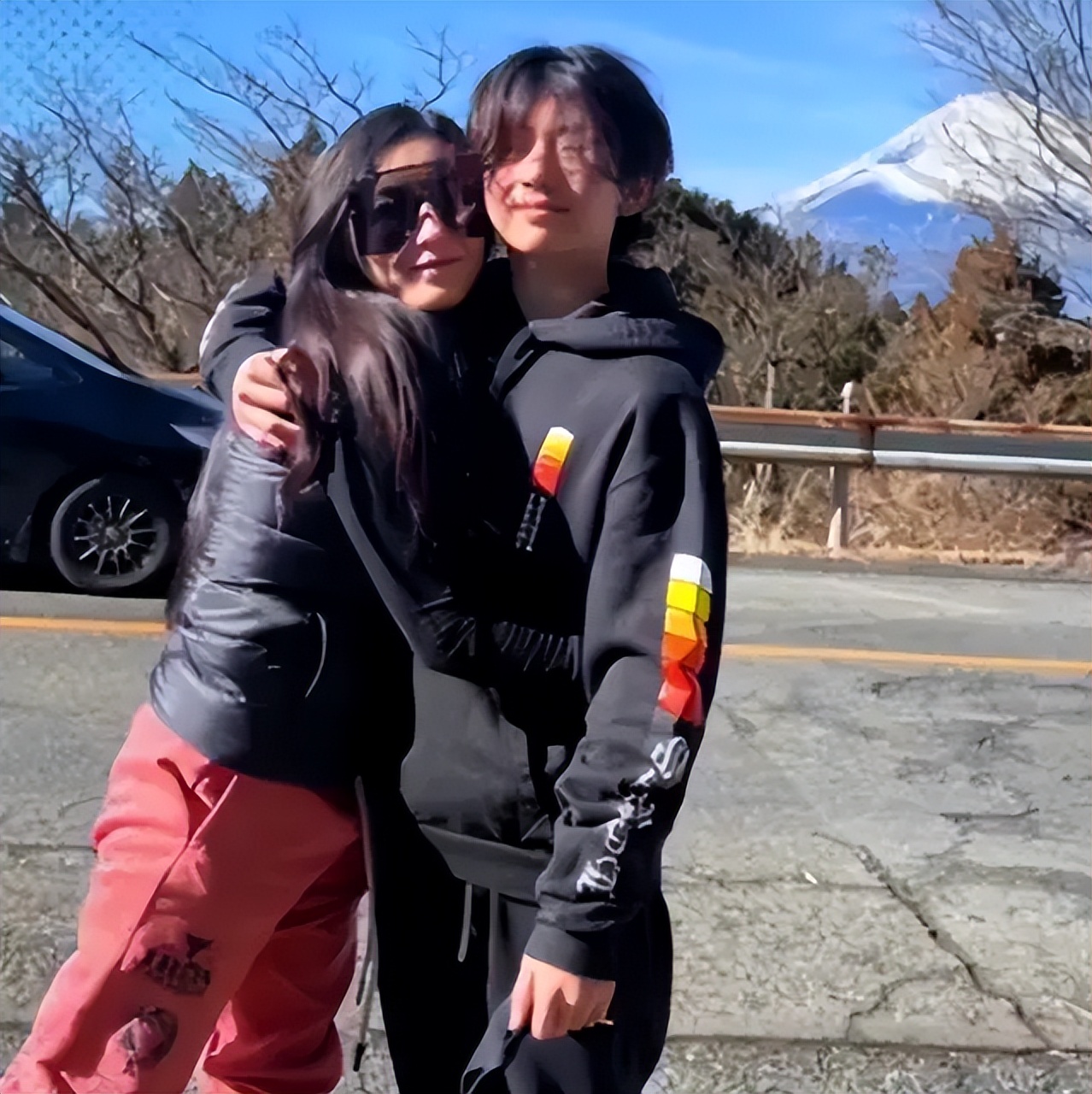 谢霆锋16岁儿子疑恋情曝光,女方年纪超越婆婆,张柏芝被气到住院