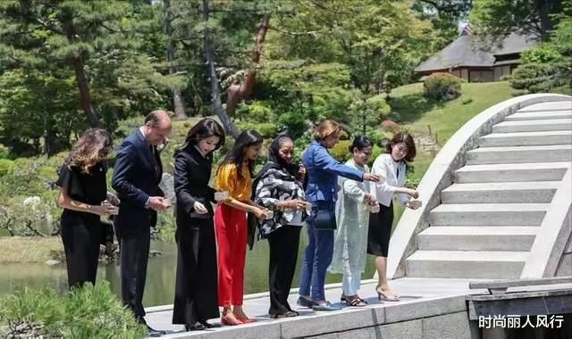 痘痘 韩国第一夫人首次爆料自己流产！穿短袖跟老公秀恩爱，贤妻脸超美