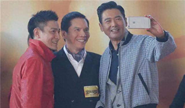 逼成龙下跪,胖揍曾志伟,排挤星爷,如今的他如何消失了?