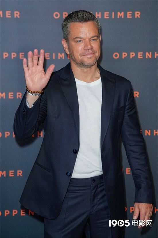 《奥本海默》巴黎首映 诺兰携达蒙、小唐尼等齐聚