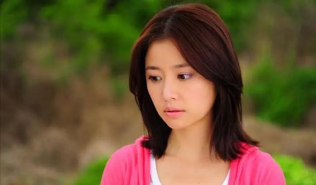 陈家乐|47岁林心如老到认不出?面部松弛显苍老,素颜出镜似寻常大妈