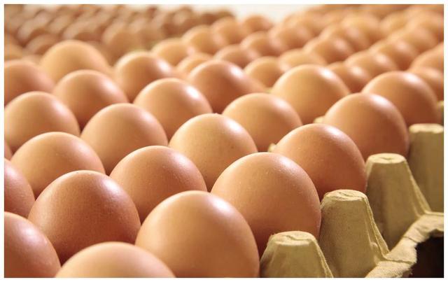 人造鸡蛋已经“泛滥”，并且成本只要1毛钱？吃了真的会致癌吗？