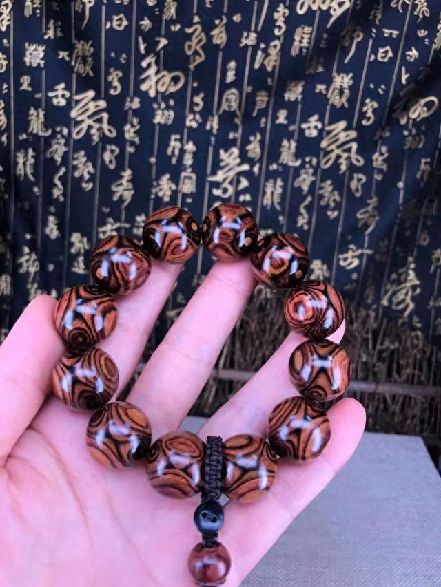 秋季必玩的六种文玩手串,你有几个?