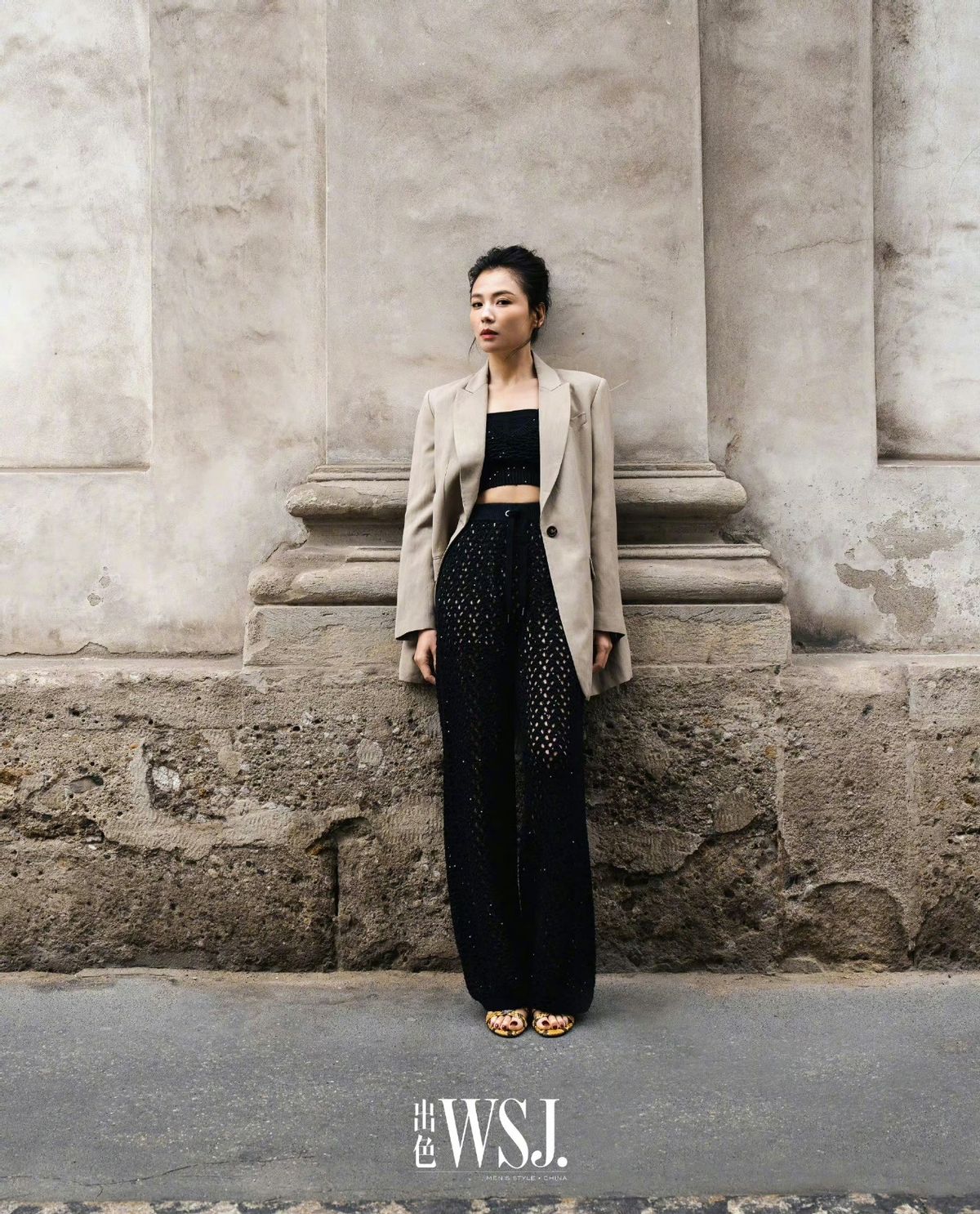 刘涛|45岁刘涛脸嫩到不敢认！穿一身白参加活动状态绝了，这也太美了