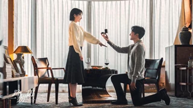 可恶!这次被她装到了