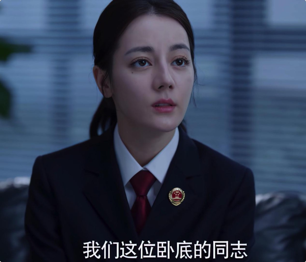 迟重瑞|微笑唇、肿胀苹果肌,《白色城堡》里最大败笔演员,让人看着难受