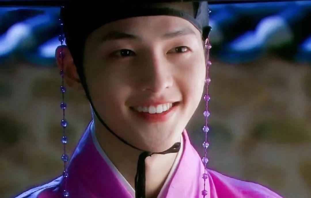 离婚4年，宋慧乔被前夫补刀！