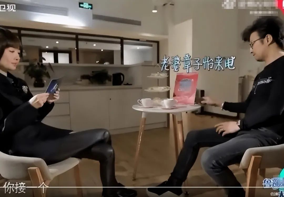 44岁章子怡离婚后首次公开亮相，网友惊呆：你怎么这样了？