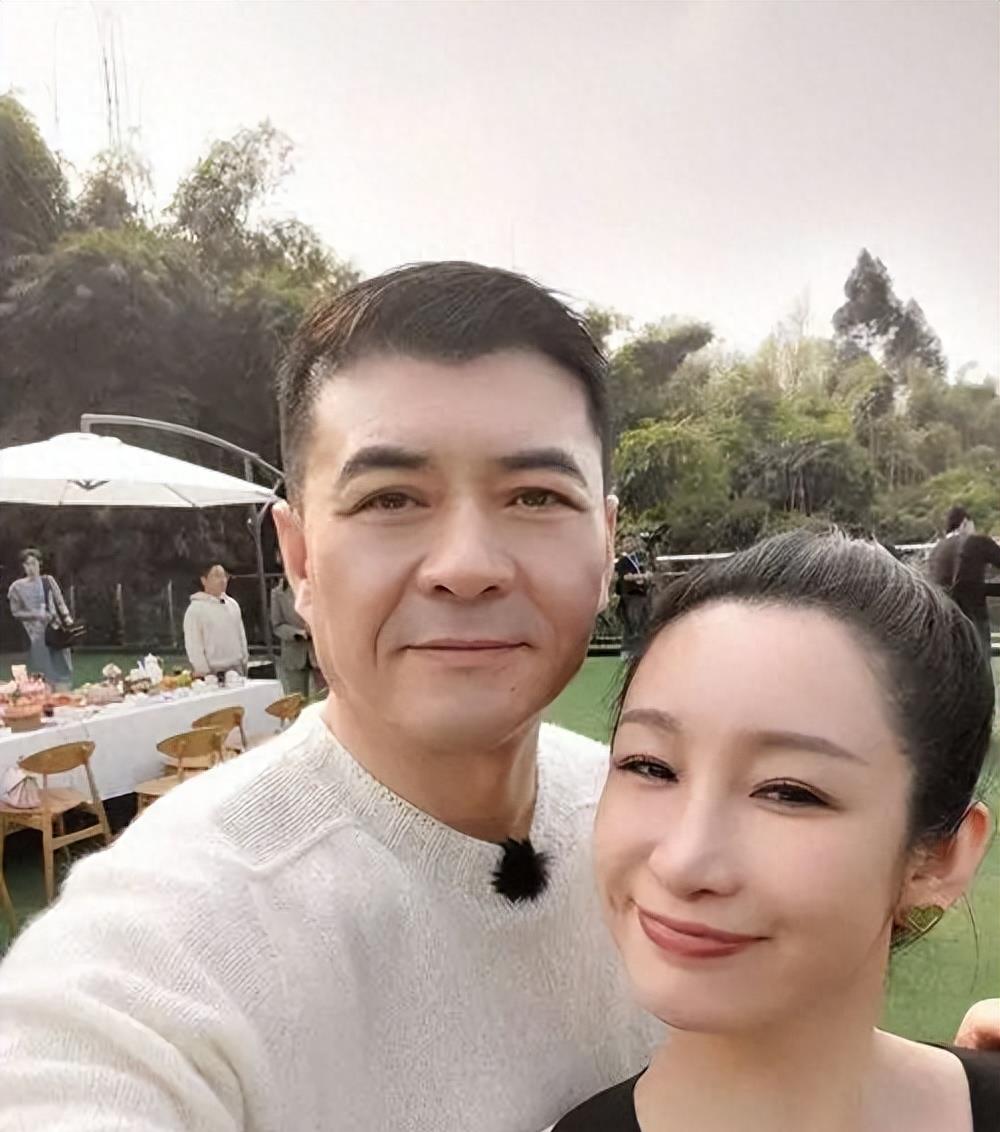 秦海璐“巨婴症儿子”现已8岁,如今看到长相后,网友:有些意外