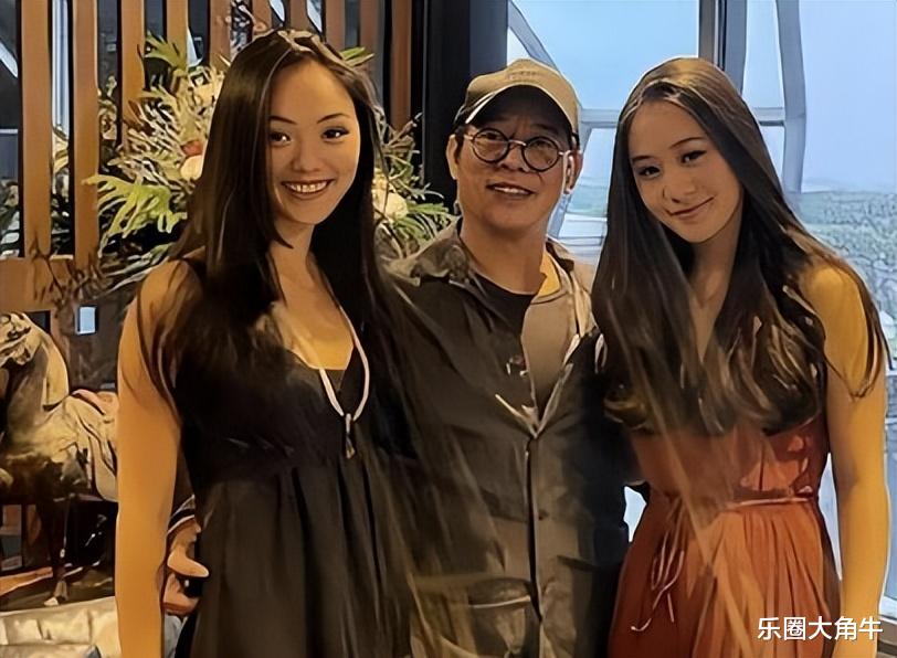 35岁李思:我爸是李连杰,我妈是黄秋燕,我是留守儿童