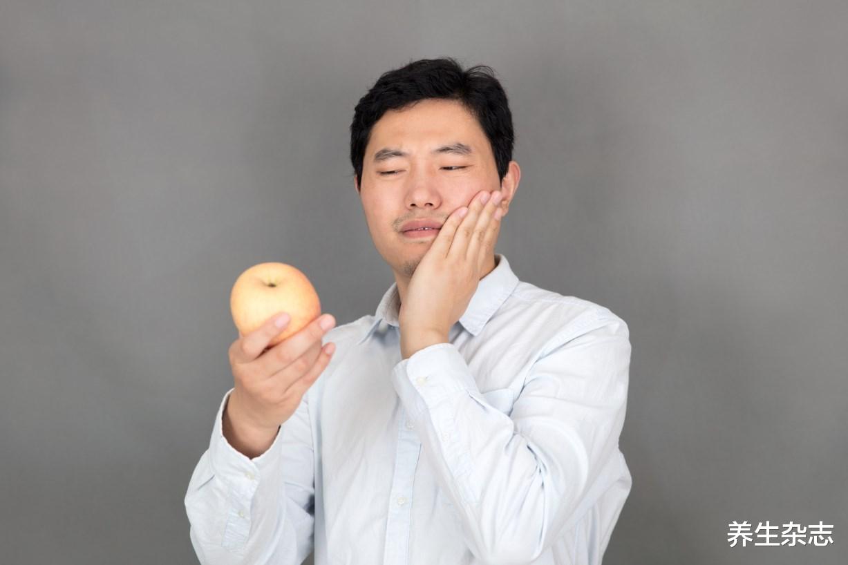 牙周炎真相：别动不动洗牙拔牙了，问题的根源在胃上