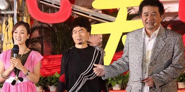 落难的毕姥爷到底有多惨？在香港街头走穴，把这辈子的面子都丢完