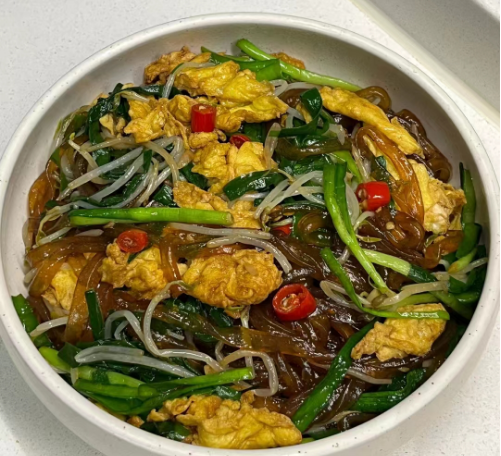 韭菜|秋季,大鱼大肉靠边站,多给家人吃这菜,营养解馋,出锅后香喷喷