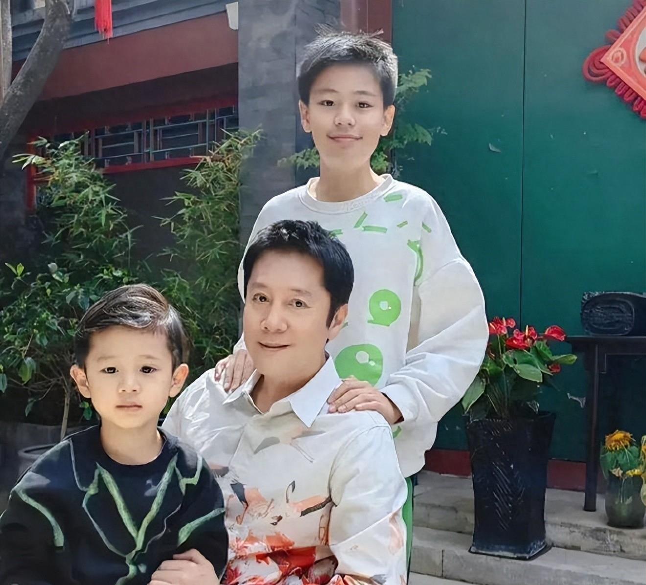 应被“开除”军籍的三位明星,贪财穿和服,一个比一个丢脸