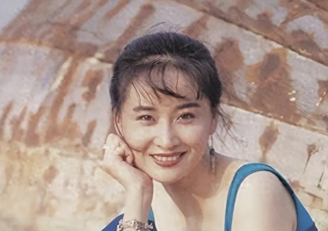 香港第一情妇:曾是马景涛挚爱,被黑道大佬打掉子宫,至今无人娶