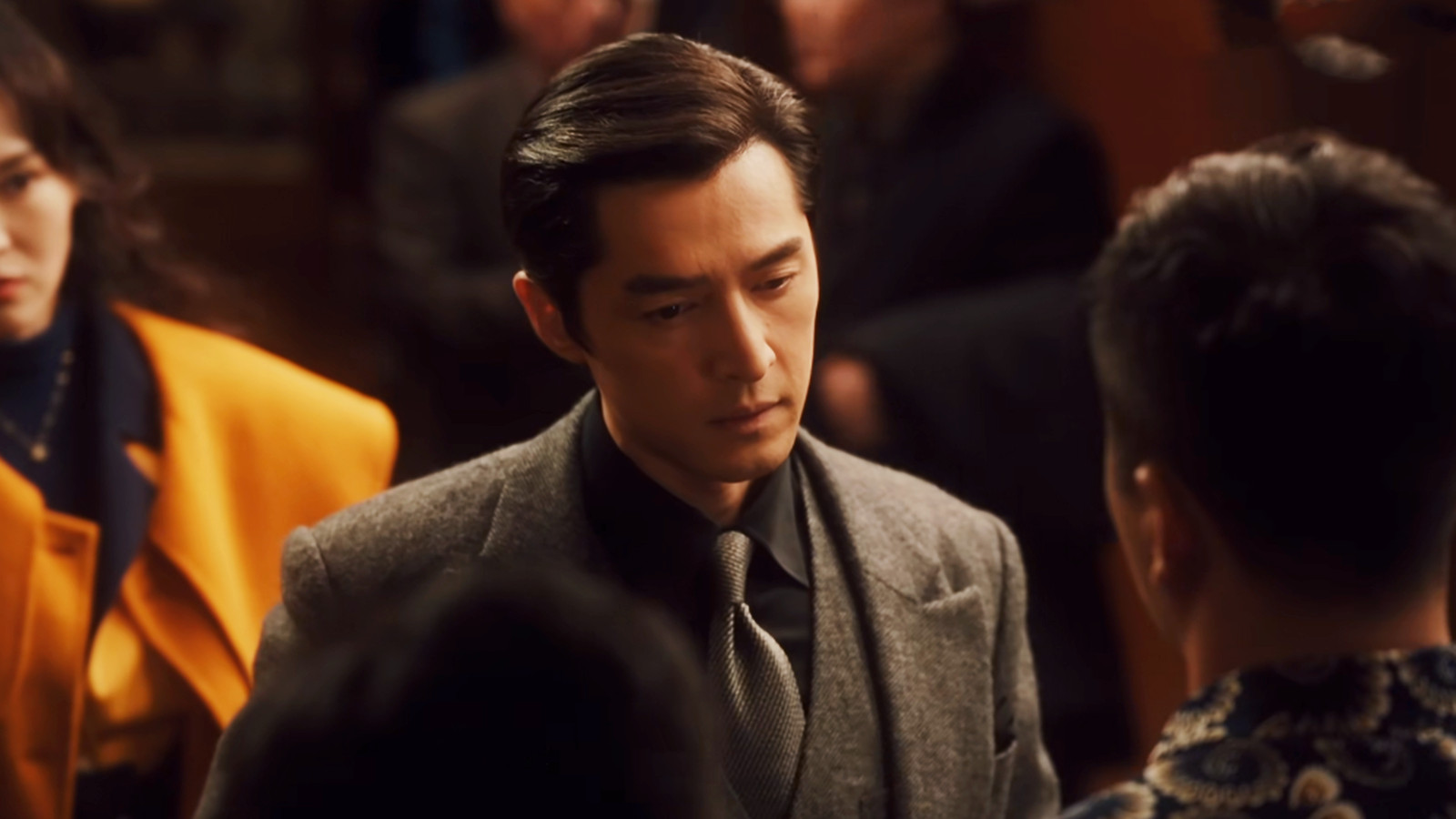 《繁花》首播，游本昌、胡歌和辛芷蕾演对台戏，演技好坏一目了然