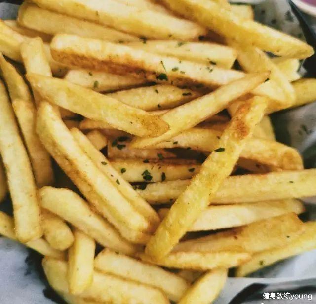 李菲儿,从120斤瘦到86斤,分享生活中的3个细节