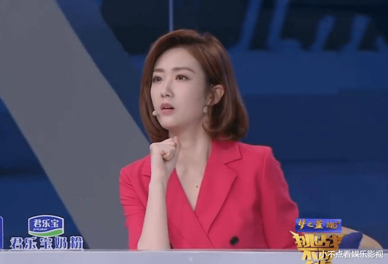 王嘉宁|被董卿带进门，获康辉立赞，央视新人王嘉宁主持春晚