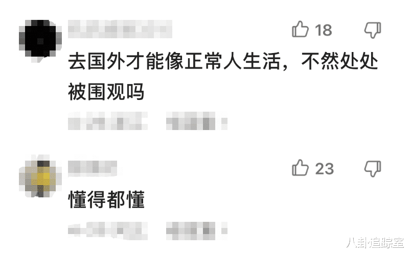 周杰伦罕晒近况，穿黑衬衣满脸络腮胡显落魄，曾被曝举家赴澳躲债