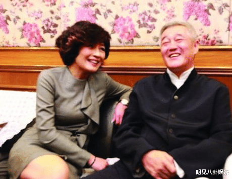 春晚|逼赵本山退出春晚的,不是宋丹丹,更不是范伟,居然是李咏妻子