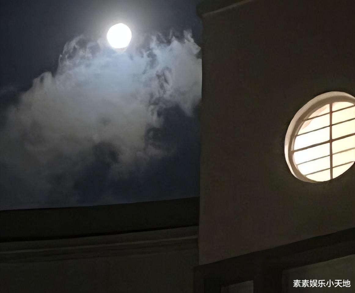 李坤城|吴绮莉公开外公与女儿的合影照,小龙女吴卓林仍旧无法原谅母亲