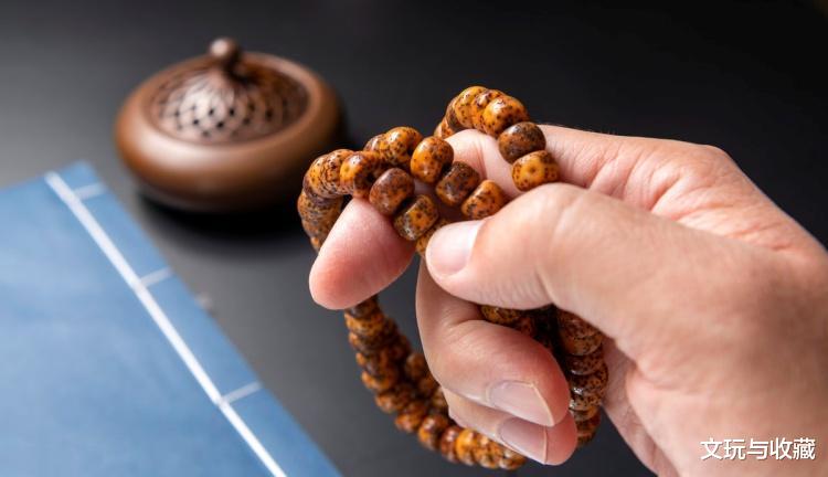 张雪峰：所有文科都是服务业，所有的服务业都是舔，文玩圈怎么说