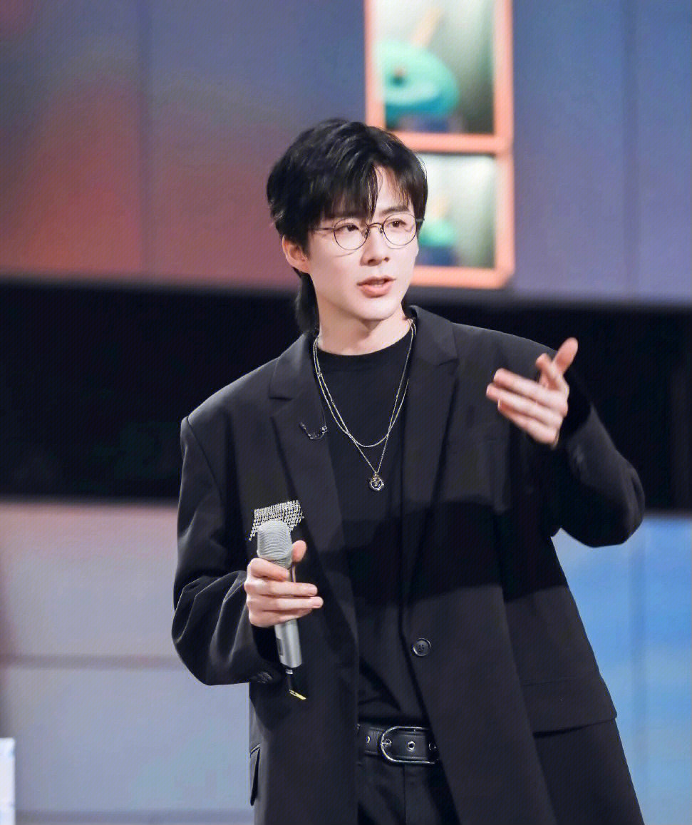 王源|王嘉尔和刘宇宁入围“年度十大歌手”,王源和张艺兴有点“耻辱”