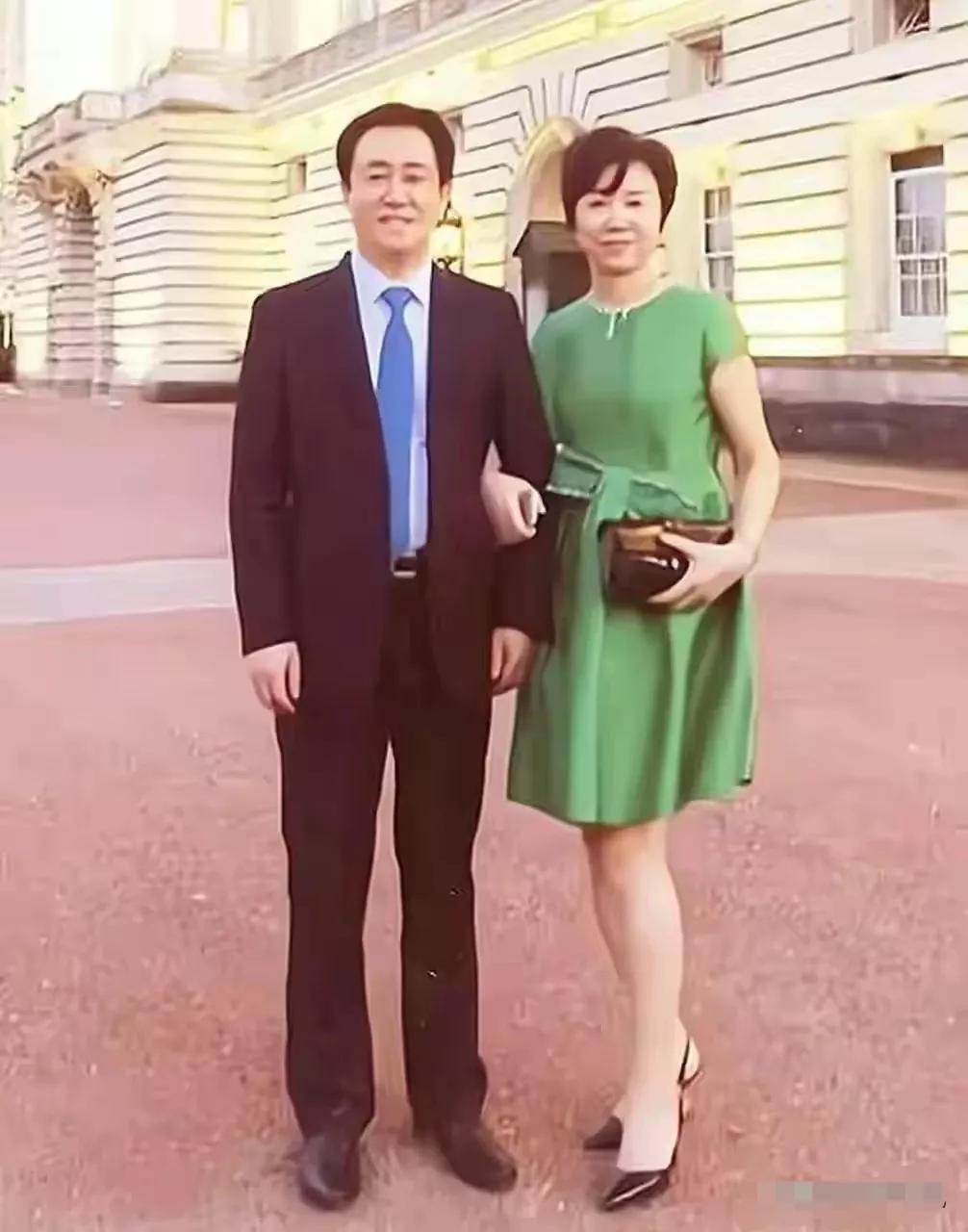 为什么许家印选择留下来，而不是逃跑呢？王思聪给出一个有趣回答