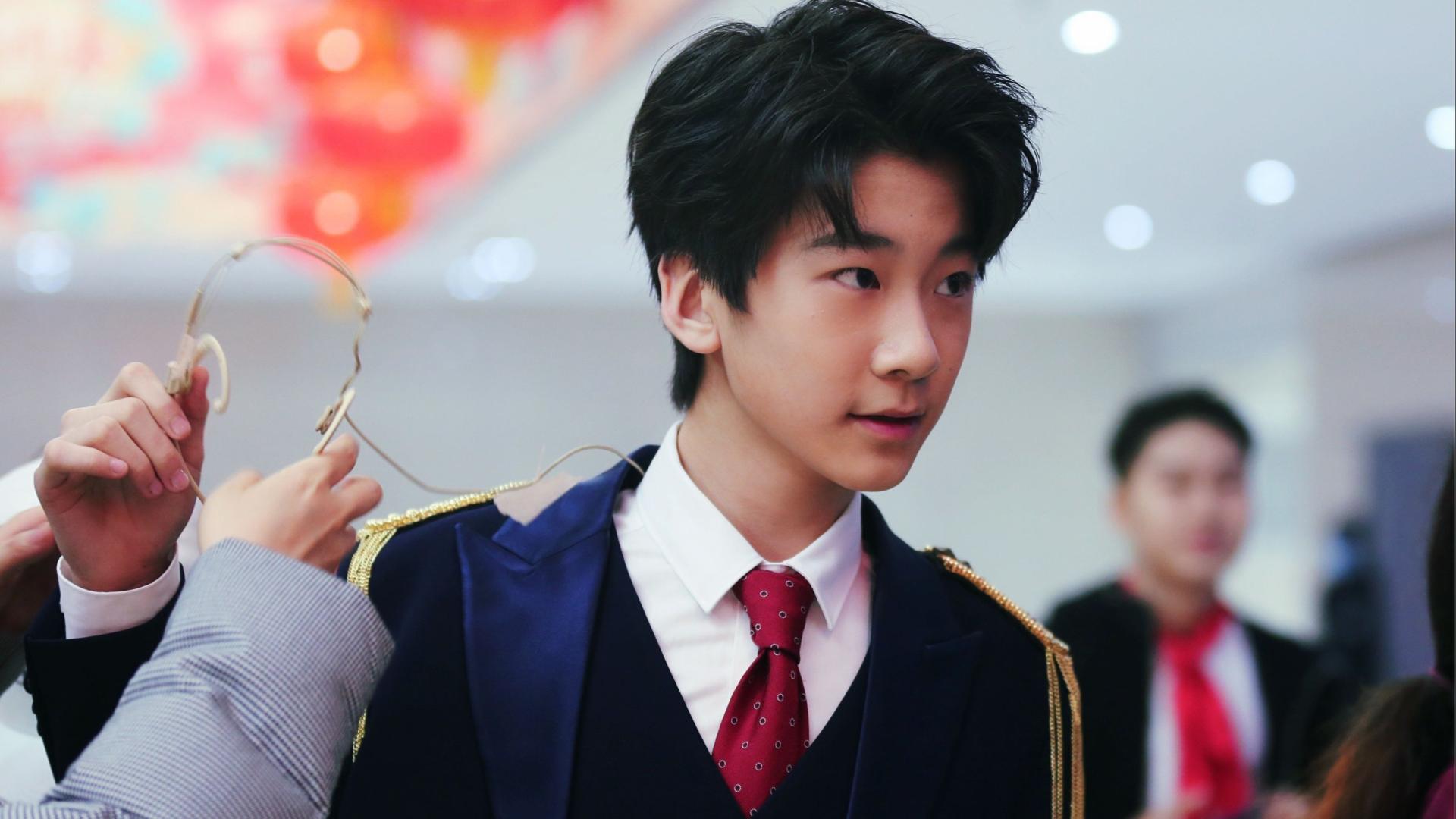 小小志|《爸爸去哪儿》播出10年了，天天出国留学，Kimi长相清秀