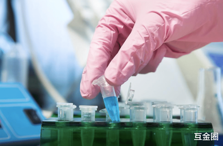 苏醒|舒马赫罕见苏醒，富豪骇人不老术曝光：换血、吞药、买高压氧舱