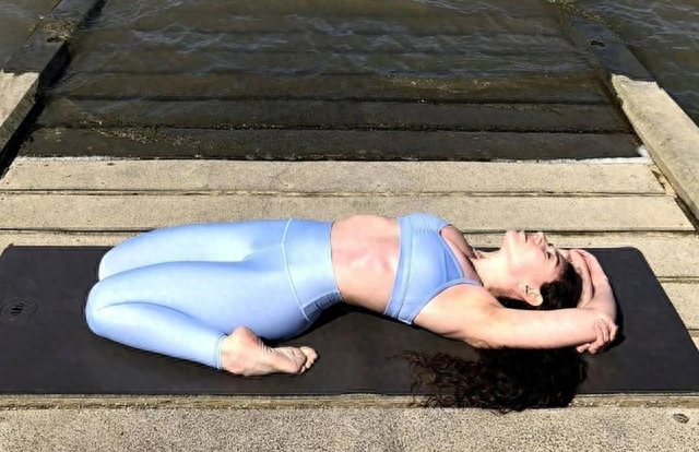 瑜伽榻式,常练让你下肢更柔美,上肢更挺拔!