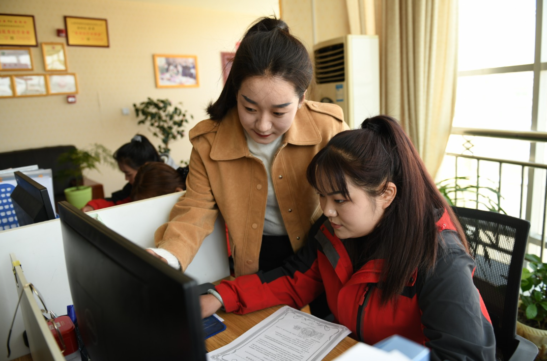 山东省率先落实带薪休假,网友却是满不在意:先把双休落实了再说