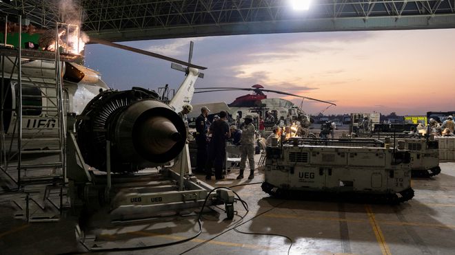 月球|《流浪地球》为什么不用核弹炸木星，二代终于把坑给填上了