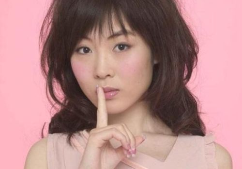 王媞|重温04年《超级女声》,宛若“上海舞女”的王媞,选秀时一开嗓迷人嗓音太入耳