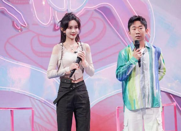 秦霄贤|《你好星期六》：哈尼520到，秦霄贤官宣恋情？