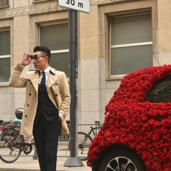 |《王牌逗王牌》是一部充满笑料的影片，全程都有笑点，内容很饱满。