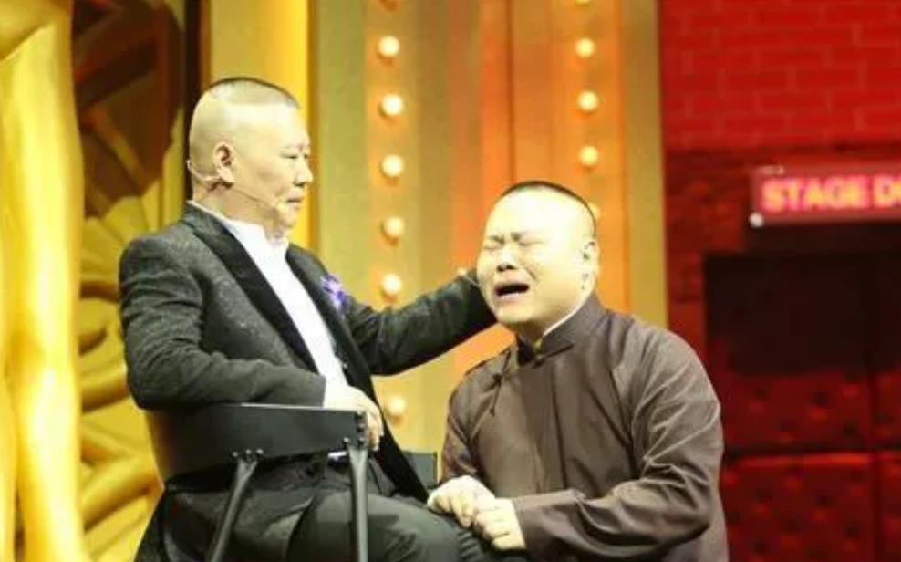 岳云鹏年入5000万,他找妻子商量:我想给5个姐姐各买1套房1辆车