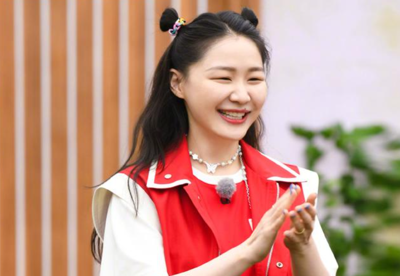 蔡徐坤|觉蔡徐坤遇到金靖偶像包袱会扔掉一点，这样才真实，又有综艺效果