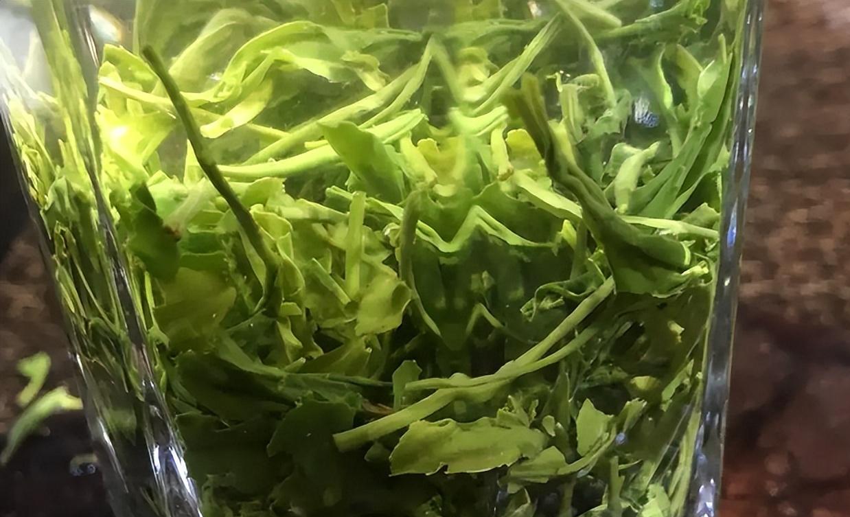 饮品|一位酒厂工人的肺腑之言:只需一点茶叶水,白酒好坏立马一目了然