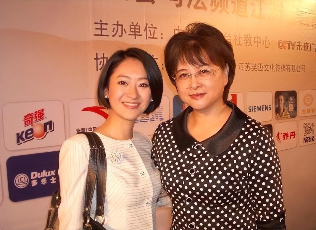 肖晓琳|央视美女主持肖晓琳,节目很火,25字遗言“更火”!