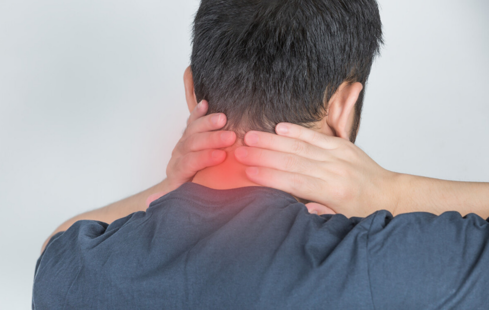 甲状腺|多家医院严令禁止:“1大料”或正在挖空甲状腺,若不扔掉,或烂成马蜂窝